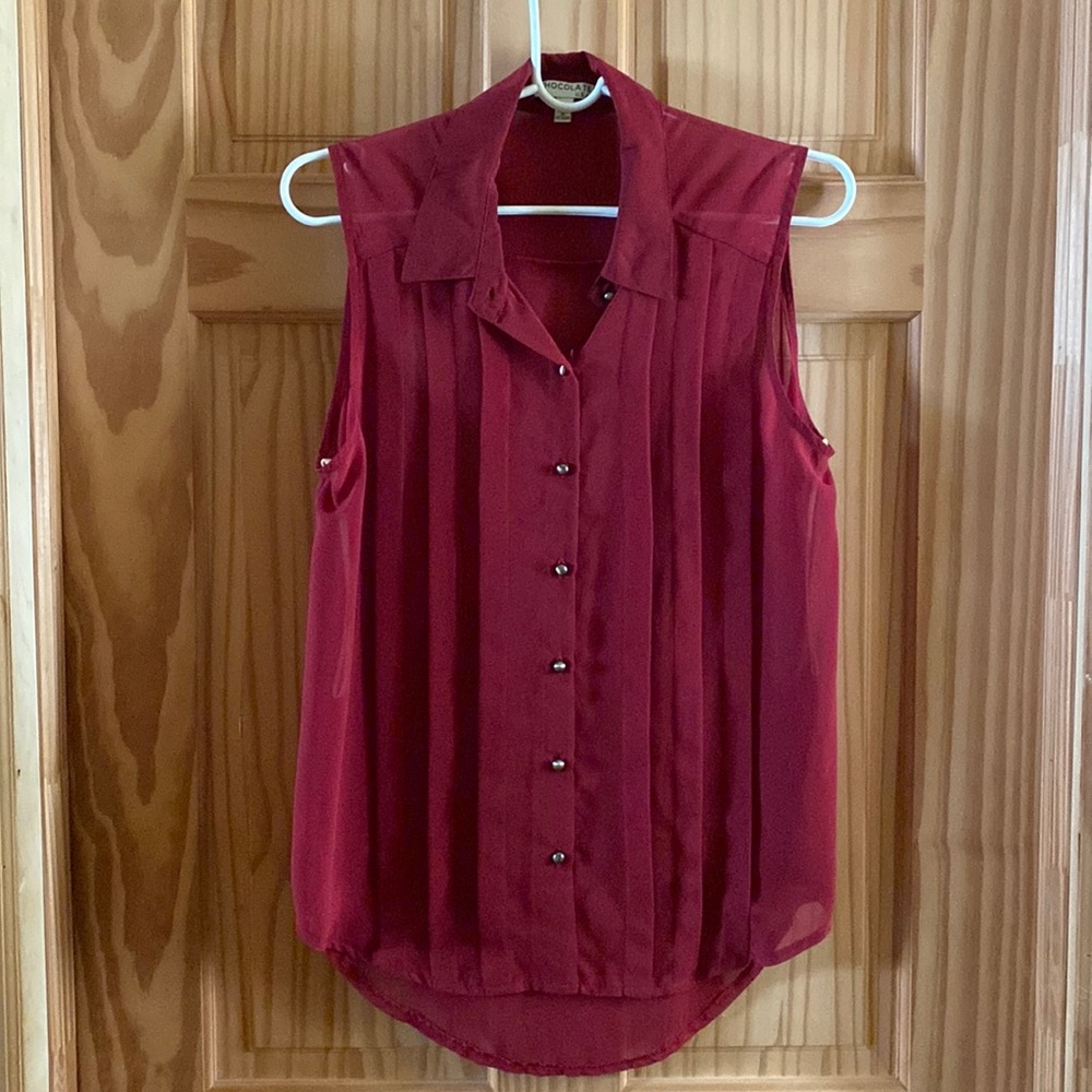 Chocolate USA crimson red sleeveless button down